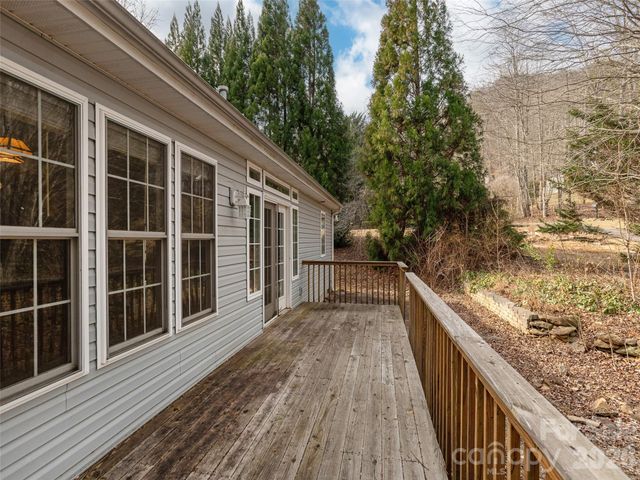 45 Poplar Creek Drive, Asheville, NC 28805