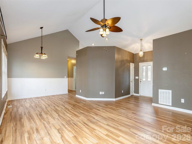 45 Poplar Creek Drive, Asheville, NC 28805