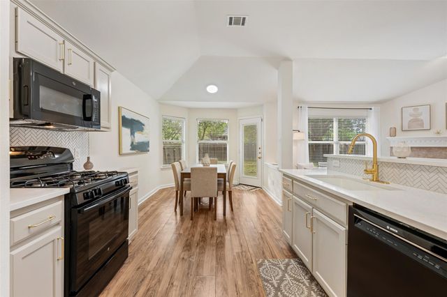 12104 Battle Bridge DR, Austin, TX 78748