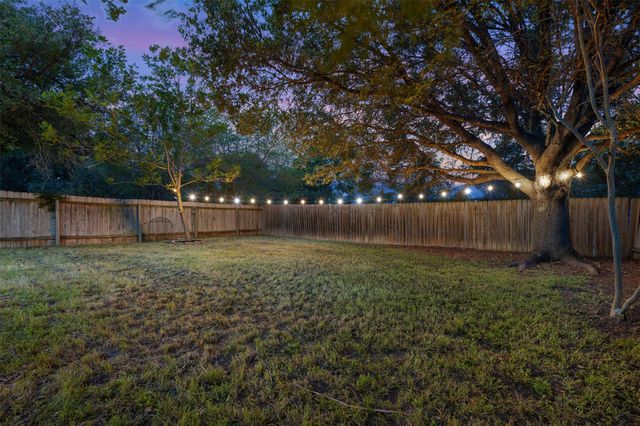 12104 Battle Bridge DR, Austin, TX 78748