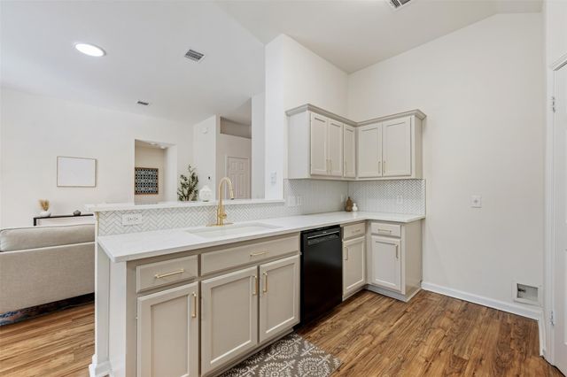 12104 Battle Bridge DR, Austin, TX 78748