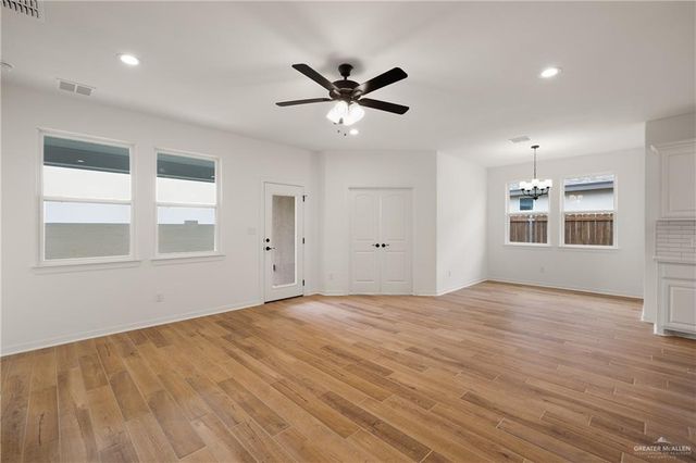 1409 E Silos Avenue, Edinburg, TX 78542