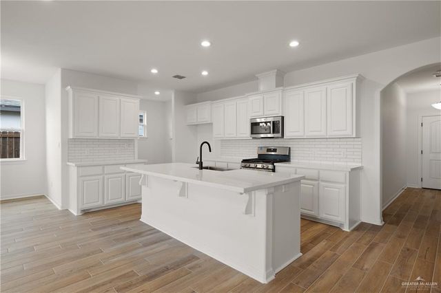 1409 E Silos Avenue, Edinburg, TX 78542