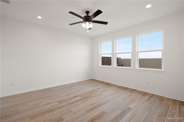 1409 E Silos Avenue, Edinburg, TX 78542