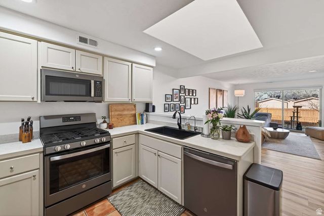 318 E PUEBLO CT, Moab, UT 84532