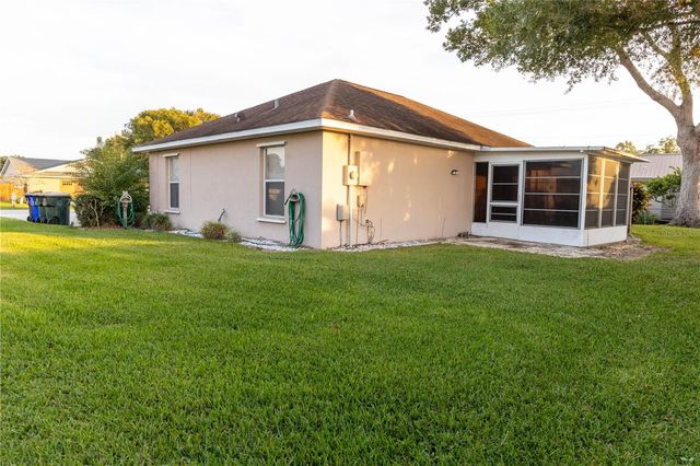 12 DELAWARE AVENUE, St Cloud, FL 34769