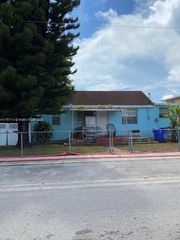 2158 NW 32nd St, Miami, FL 33142