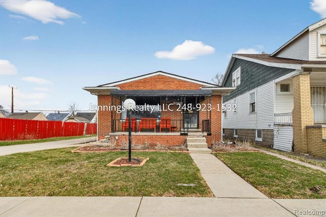 18676 Syracuse Street, Detroit, MI 48234