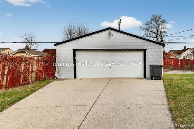 18676 Syracuse Street, Detroit, MI 48234