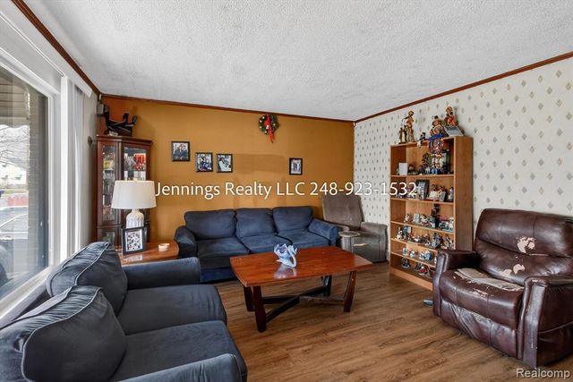 18676 Syracuse Street, Detroit, MI 48234