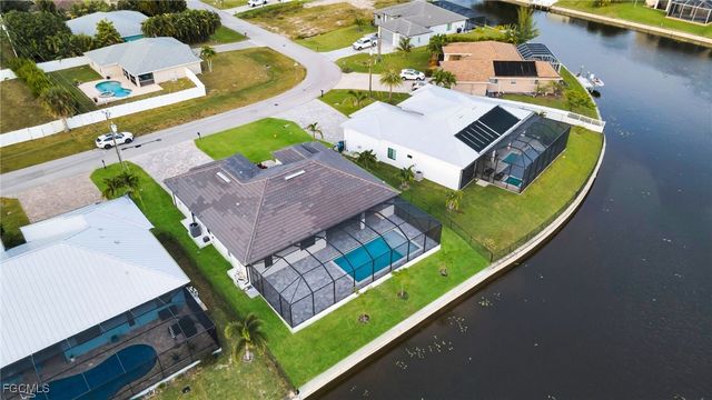 836 SW 36th TER, Cape Coral, FL 33914