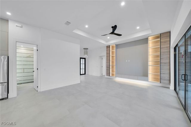 836 SW 36th TER, Cape Coral, FL 33914