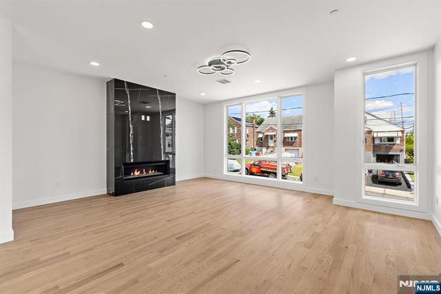 501 Saint Pauls Avenue, Cliffside Park, NJ 07010