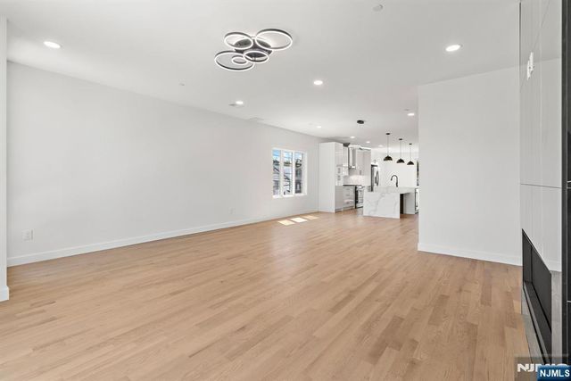 501 Saint Pauls Avenue, Cliffside Park, NJ 07010