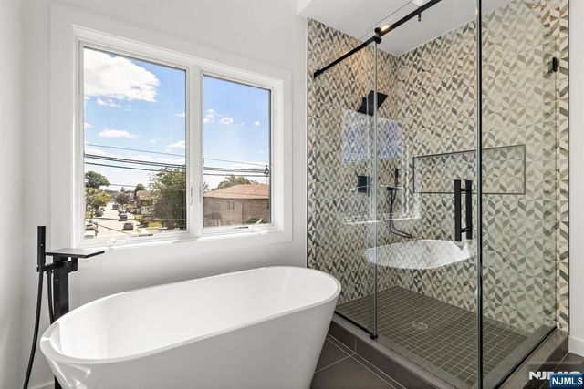 501 Saint Pauls Avenue, Cliffside Park, NJ 07010