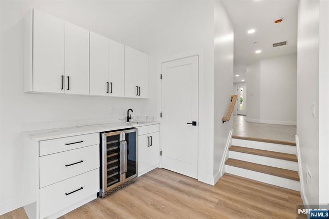 501 Saint Pauls Avenue, Cliffside Park, NJ 07010