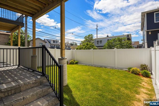 501 Saint Pauls Avenue, Cliffside Park, NJ 07010
