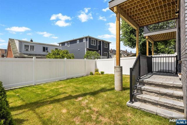 501 Saint Pauls Avenue, Cliffside Park, NJ 07010