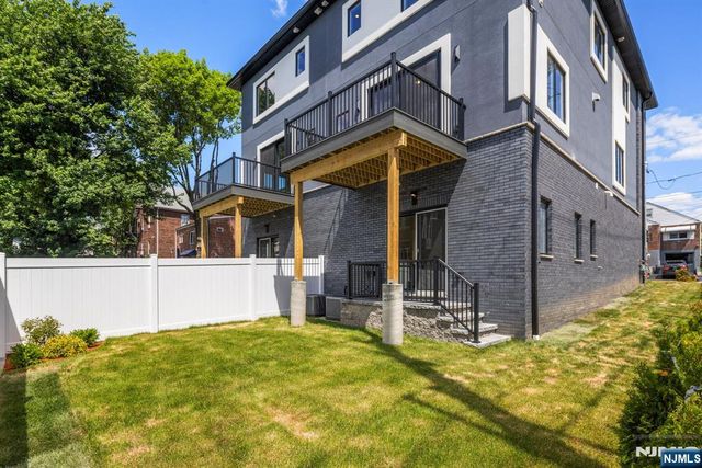 501 Saint Pauls Avenue, Cliffside Park, NJ 07010