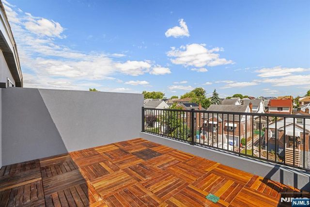 501 Saint Pauls Avenue, Cliffside Park, NJ 07010
