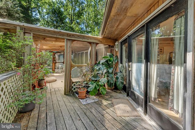 9545 MOORES POINT PL, Nanjemoy, MD 20662