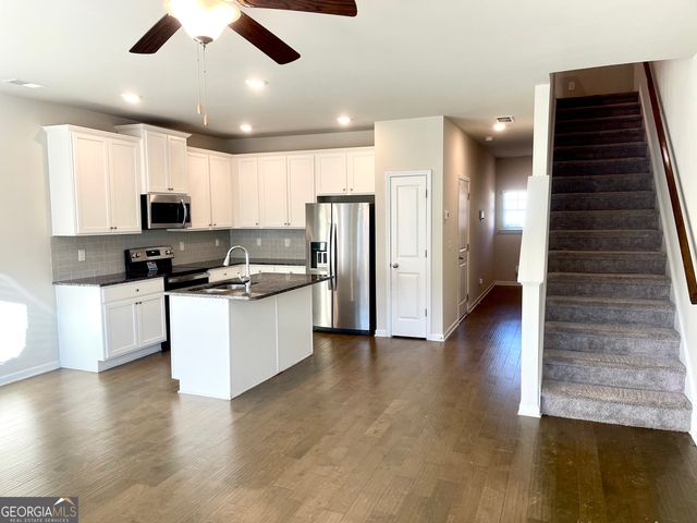 3502 Lakeview Creek, Lithonia, GA 30038