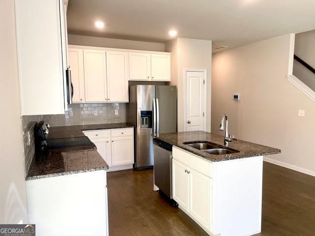 3502 Lakeview Creek, Lithonia, GA 30038