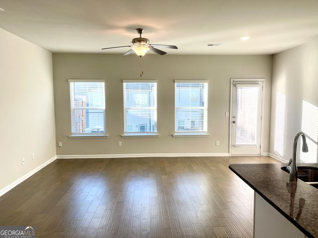 3502 Lakeview Creek, Lithonia, GA 30038