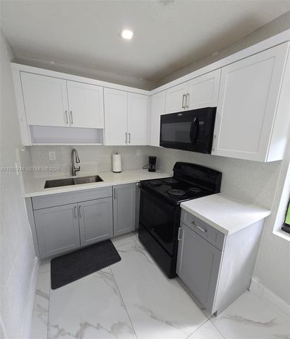 1281 NE 110th St 1285, Miami, FL 33161