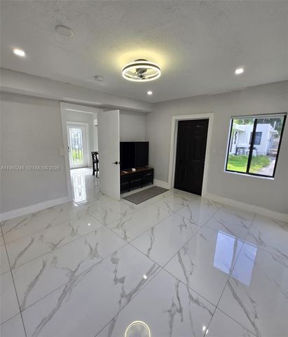 1281 NE 110th St 1285, Miami, FL 33161