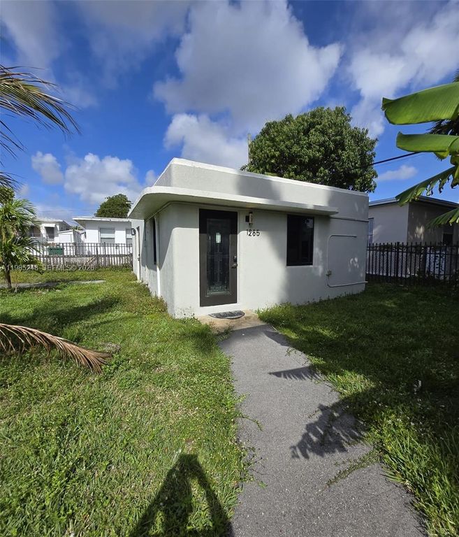 1281 NE 110th St 1285, Miami, FL 33161