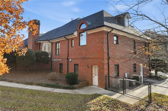 2650 Waters Edge Drive, Gainesville, GA 30504