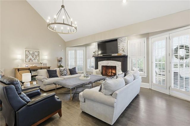 2650 Waters Edge Drive, Gainesville, GA 30504