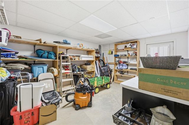 2650 Waters Edge Drive, Gainesville, GA 30504