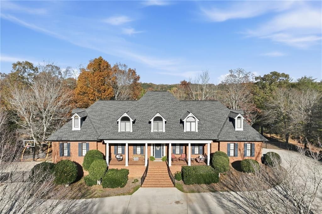 2650 Waters Edge Drive, Gainesville, GA 30504