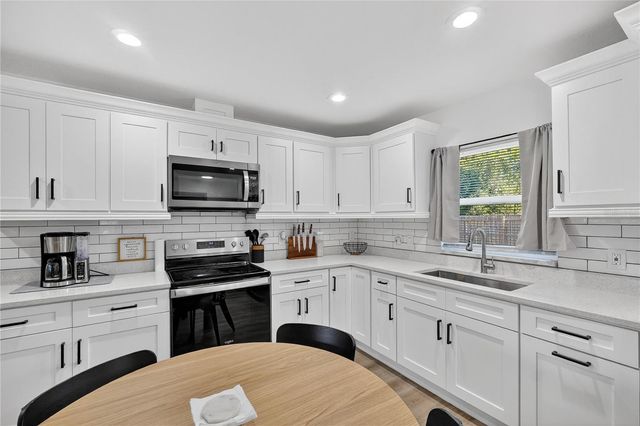 21122 KERSEY, Dade City, FL 33523