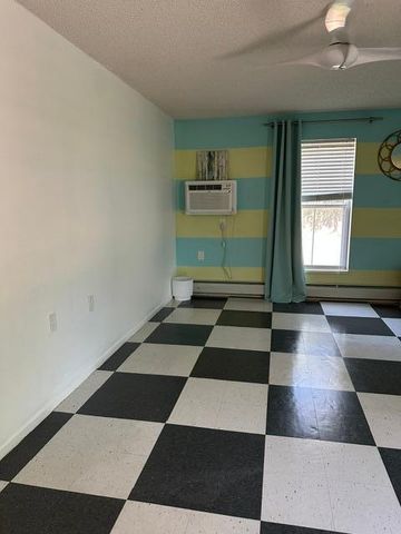 3232 Fremont Avenue N 109, Minneapolis, MN 55412