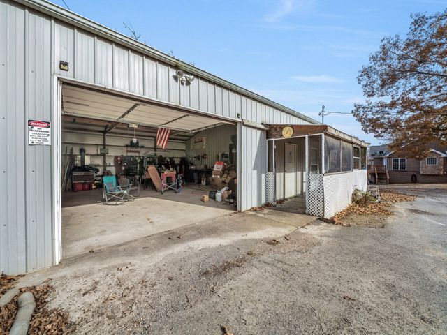 311 Downs Rd, Cumberland City, TN 37050