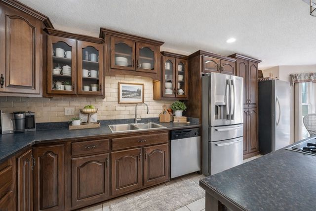 311 Downs Rd, Cumberland City, TN 37050