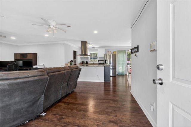 402 Tulip Street, Summerville, SC 29483