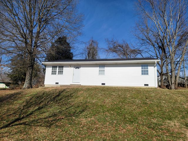 1870 Tapering Pointe Road, Warsaw, KY 41095