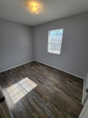 1870 Tapering Pointe Road, Warsaw, KY 41095