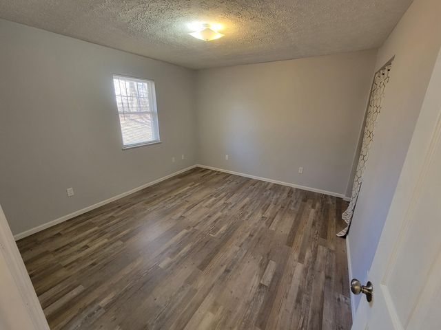 1870 Tapering Pointe Road, Warsaw, KY 41095