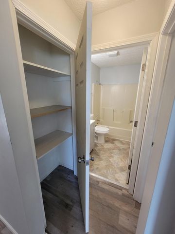 1870 Tapering Pointe Road, Warsaw, KY 41095