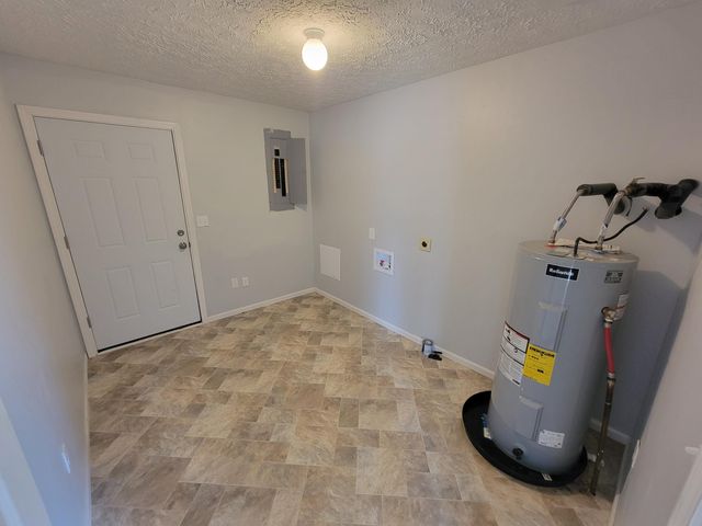 1870 Tapering Pointe Road, Warsaw, KY 41095