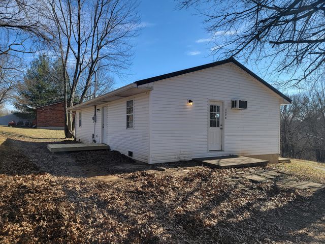 1870 Tapering Pointe Road, Warsaw, KY 41095