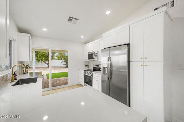 6871 E PHELPS Road, Scottsdale, AZ 85254