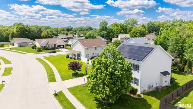 203 STONEWOOD Drive, East Peoria, IL 61611