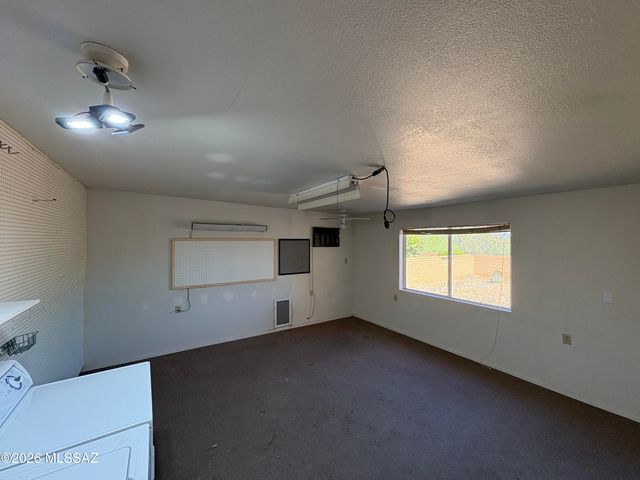 632 N Avenida Tortuga, Green Valley, AZ 85614