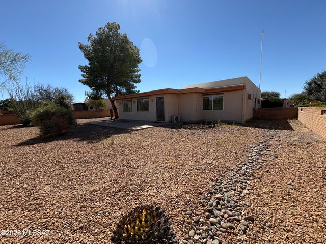 632 N Avenida Tortuga, Green Valley, AZ 85614